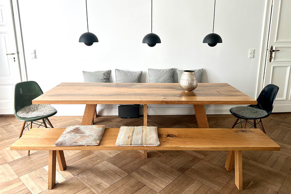 Tisch München (medium)