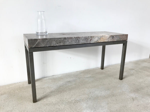 Bismarck - Beistelltisch aus recyceltem Kauffinger Marmor des Palais Radziwill