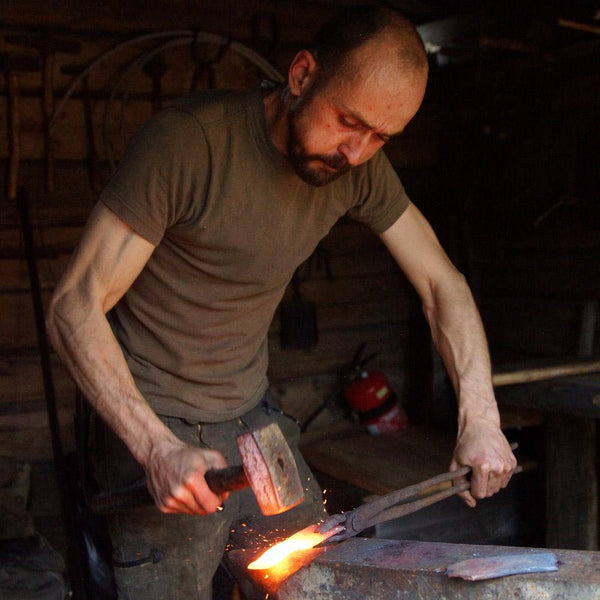 TWO - Kochmesser mit Griff aus Moor-Eiche - medium